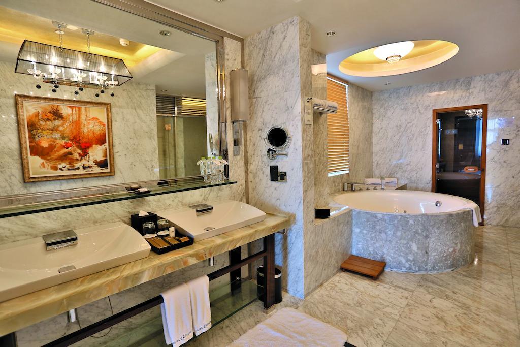 Howard Johnson Kaina Plaza Changzhou Changzhou (Jiangsu) Exterior foto